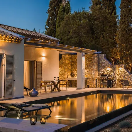 Forrest Villa *